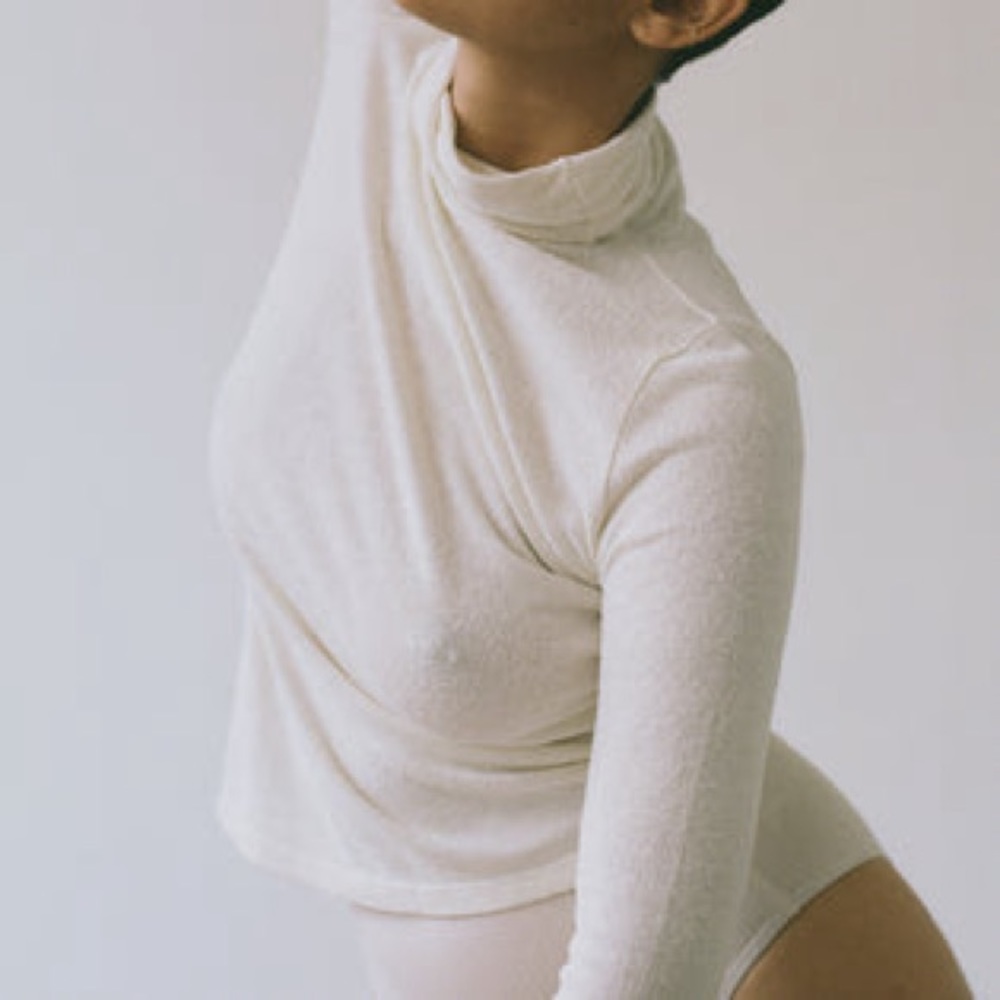 EUC Ozma Marianne Turtleneck, Silk Noil Jersey in Natural size M